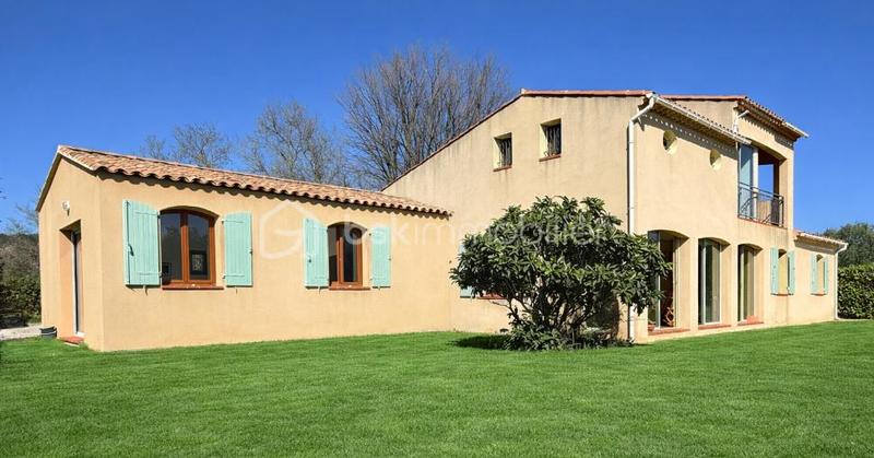 Maison de campagne - 230 m² - 8 pièces