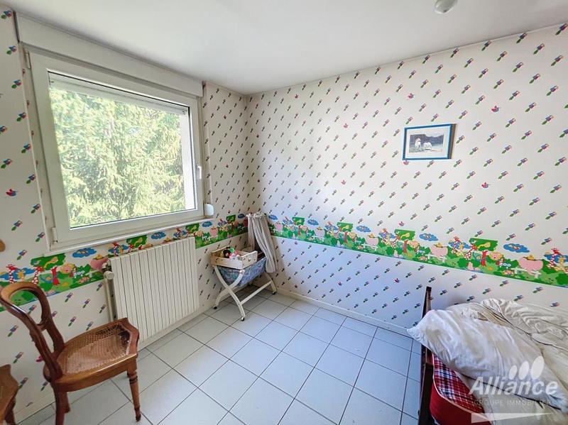 Maison - 220 m² - 10 pièces