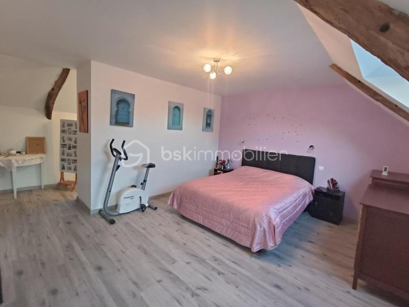 Maison - 270 m² - 8 pièces