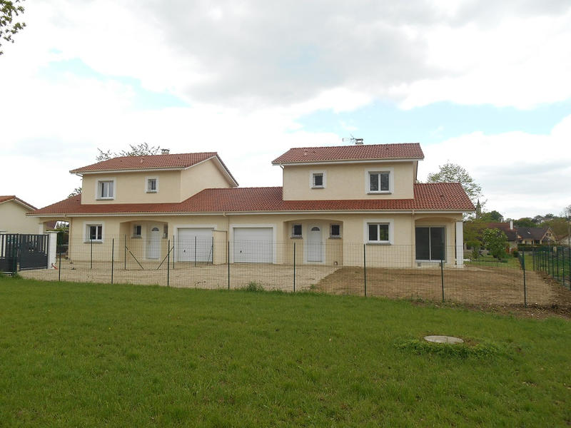 Maison - 106 m² - 5 pièces