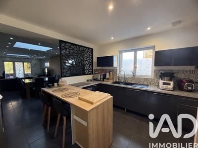 Maison - 80 m² - 3 pièces