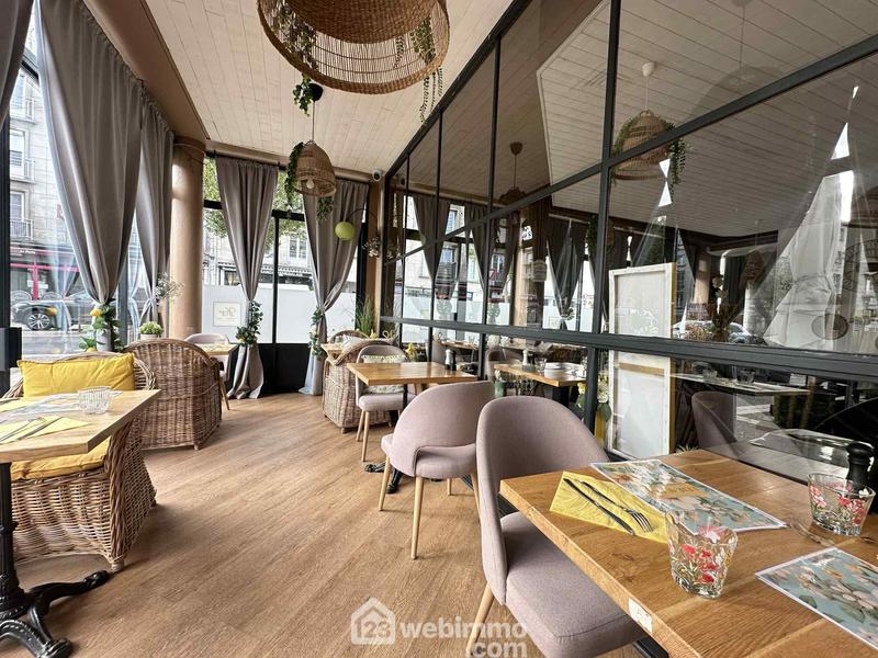 Local commercial - 114 m² - 3 pièces