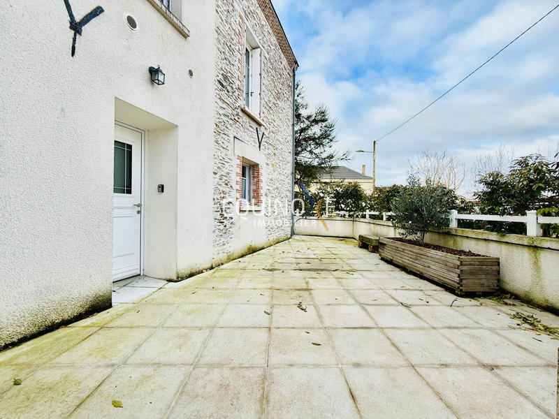 Maison - 161 m² - 7 pièces