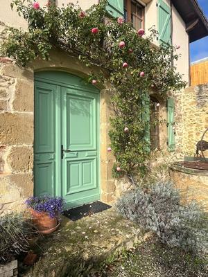 Propriété - 220 m² - 8 pièces