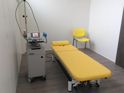 Local d'activités - 151 m² - 7 pièces