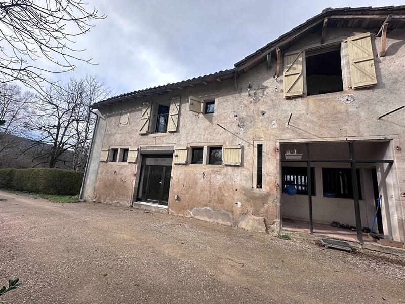 Maison - 90 m² - 3 pièces