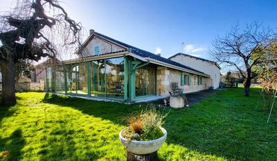 Maison - 140 m² - 4 pièces