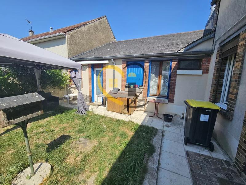 Maison - 226 m² - 11 pièces