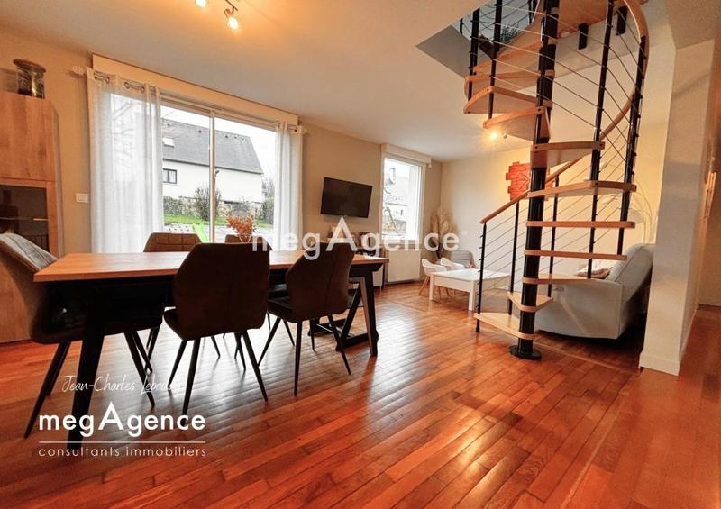 Maison - 102 m² - 5 pièces