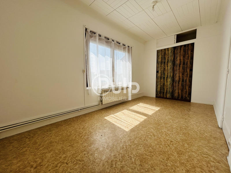 Maison - 95 m² - 5 pièces