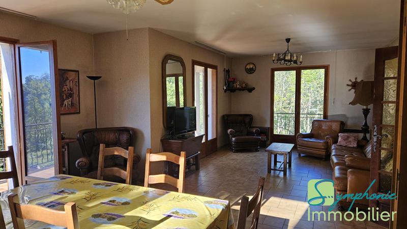 Villa - 190 m² - 10 pièces