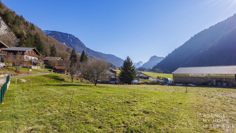 Terrain - 738 m²