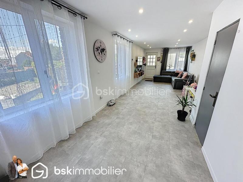 Maison - 94 m² - 4 pièces