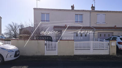 Maison - 94 m² - 4 pièces