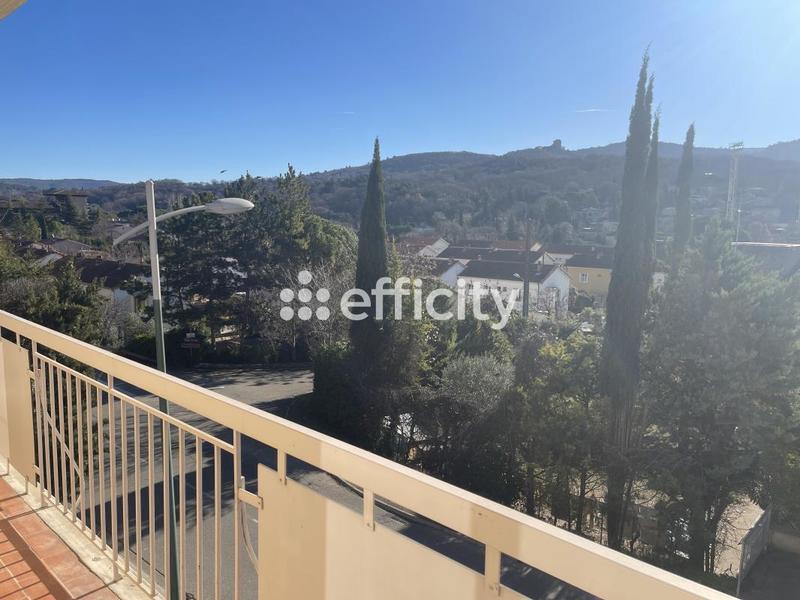 Appartement - 157 m² - 7 pièces