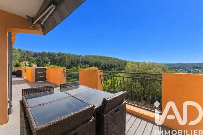 Maison - 224 m² - 9 pièces