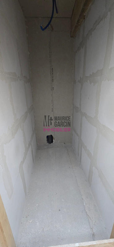 Maison - 200 m² - 6 pièces