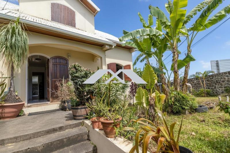 Maison - 208 m² - 6 pièces