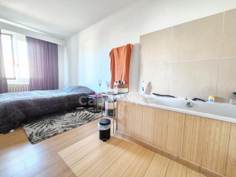 Maison - 170 m² - 5 pièces