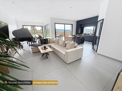 Villa - 146 m² - 6 pièces