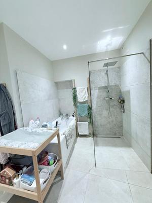 Maison - 185 m² - 5 pièces