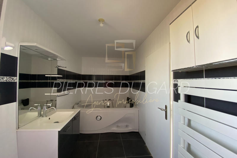 Maison contemporaine - 166 m² - 7 pièces