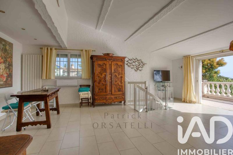 Maison - 158 m² - 4 pièces