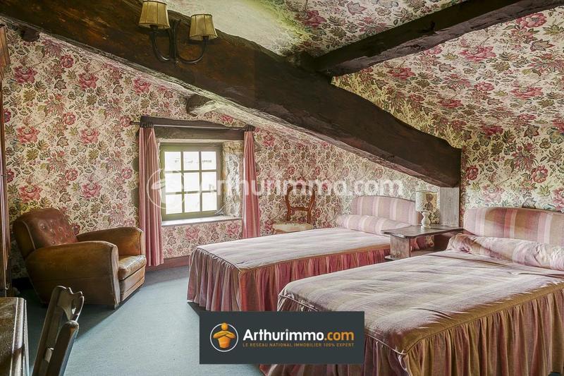 Maison - 189 m² - 8 pièces