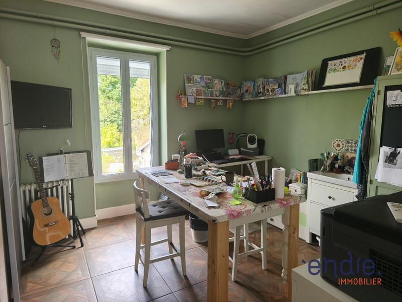 Maison - 245 m² - 12 pièces