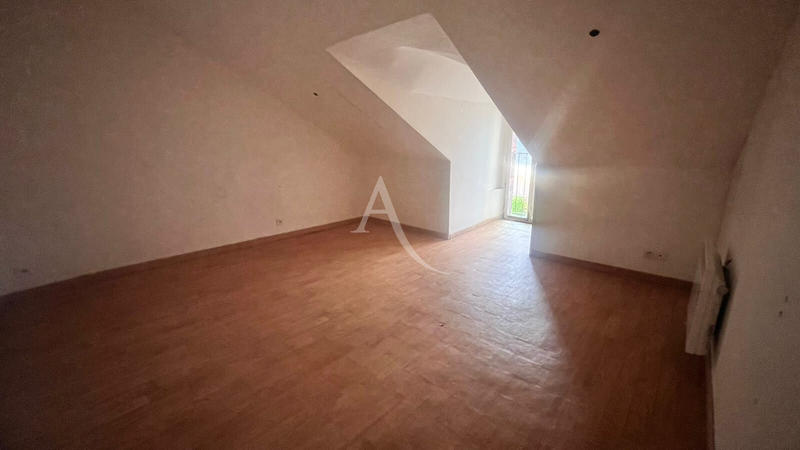 Maison - 102 m² - 5 pièces