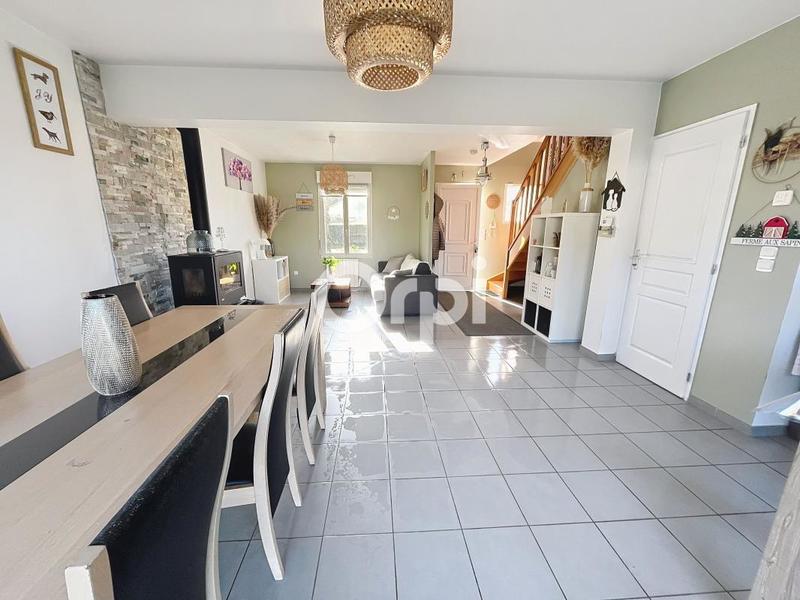 Maison - 80 m² - 4 pièces