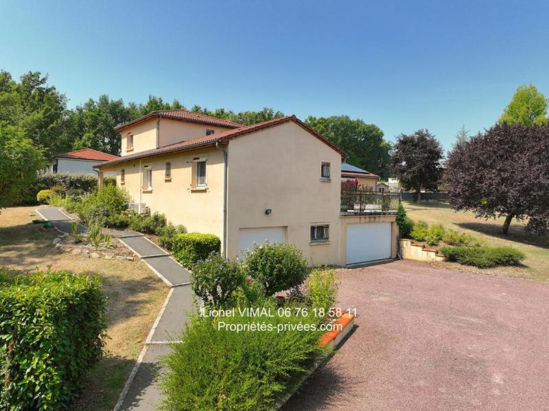 Maison - 258 m² - 8 pièces