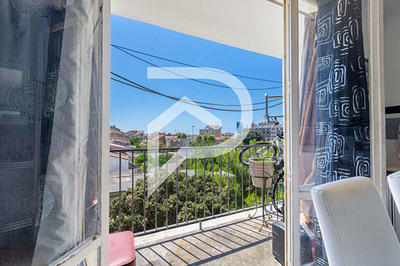 Appartement - 75 m² - 4 pièces