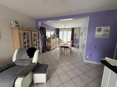 Maison jumelée - 110 m² - 5 pièces
