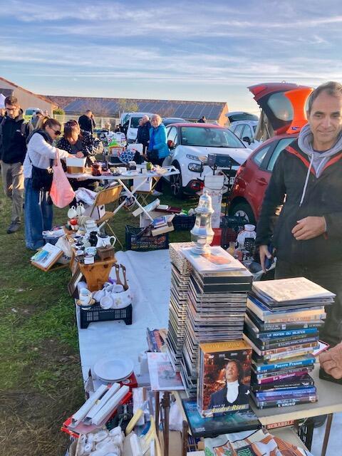 Vide-greniers intergénérationnel de l'ehpad les monts du matin
