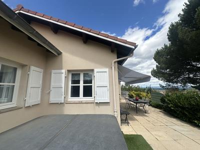 Villa - 172 m² - 8 pièces