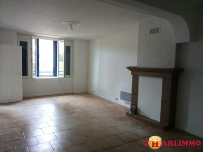 Maison traditionnelle - 83 m² - 3 pièces