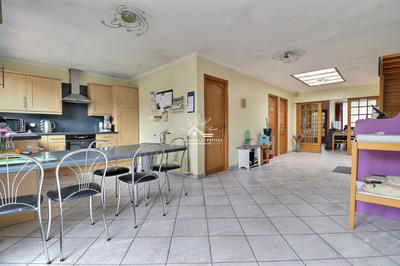 Maison - 140 m² - 6 pièces