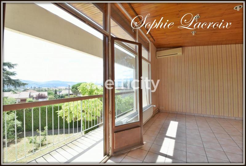 Maison - 93 m² - 5 pièces