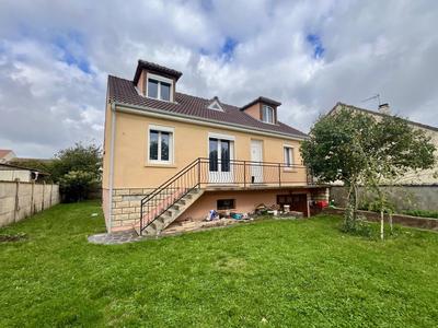 Maison - 144 m² - 7 pièces