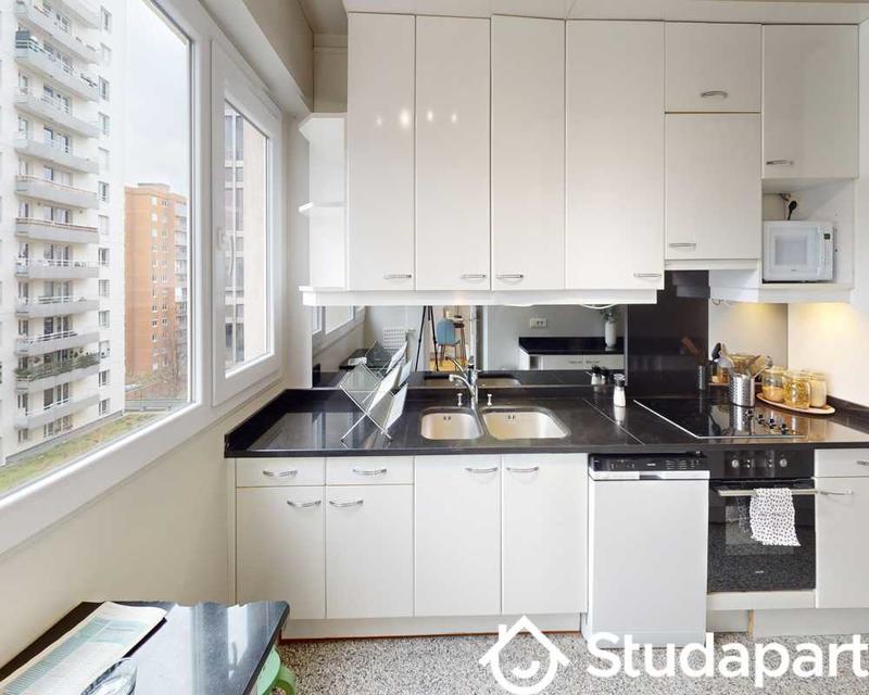 Chambre - 100 m² - 1 pièce