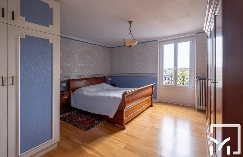 Maison - 98 m² - 6 pièces