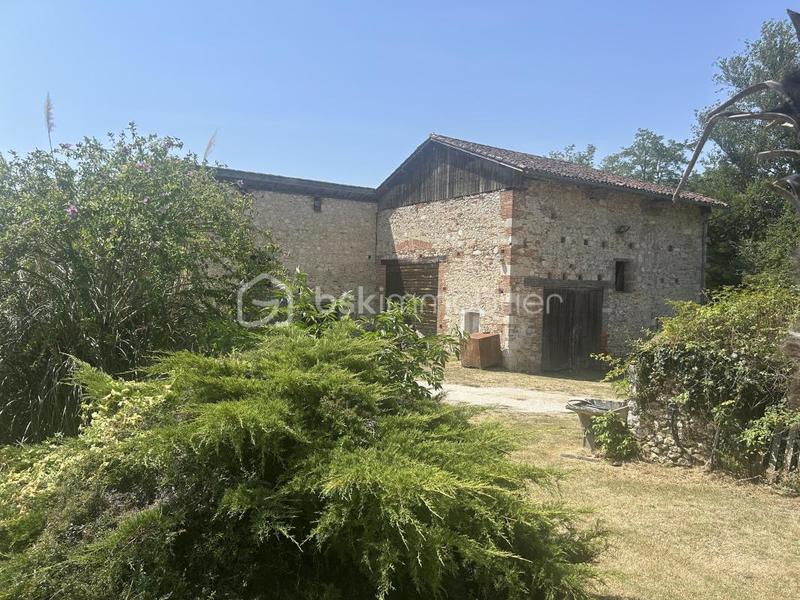 Maison en pierre - 212 m² - 7 pièces