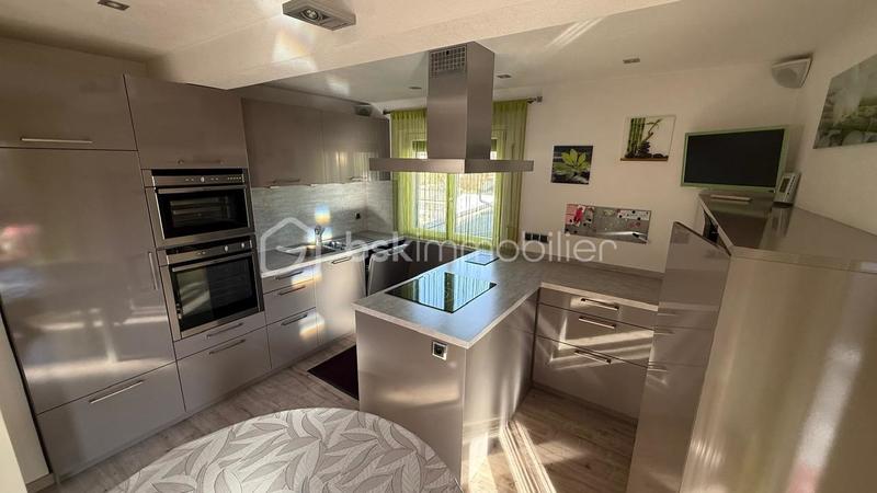 Maison - 154 m² - 8 pièces