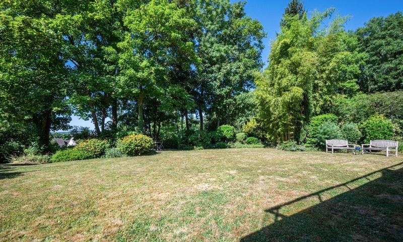 Maison - 284 m² - 6 pièces