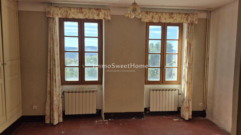 Maison - 188 m² - 8 pièces