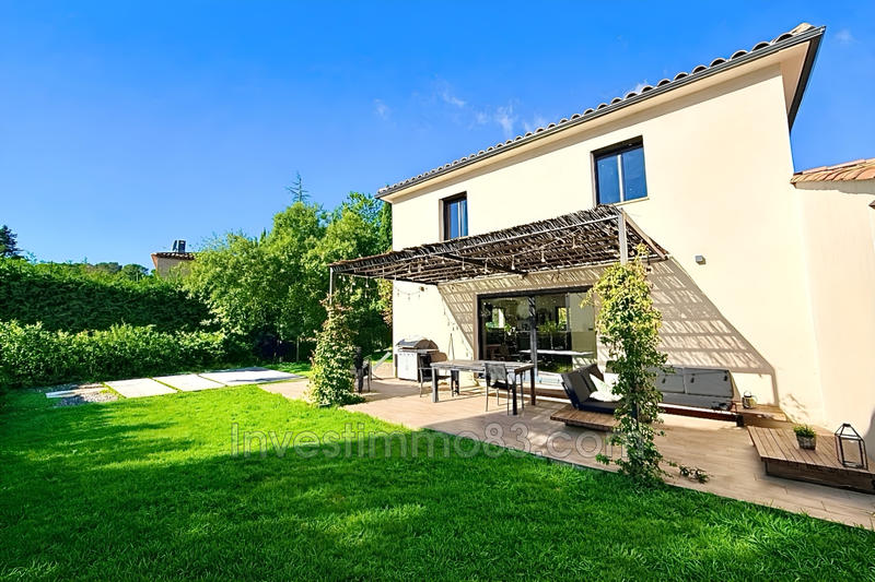 Maison - 110 m² - 4 pièces