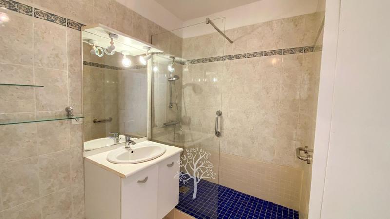 Appartement - 90 m² - 3 pièces