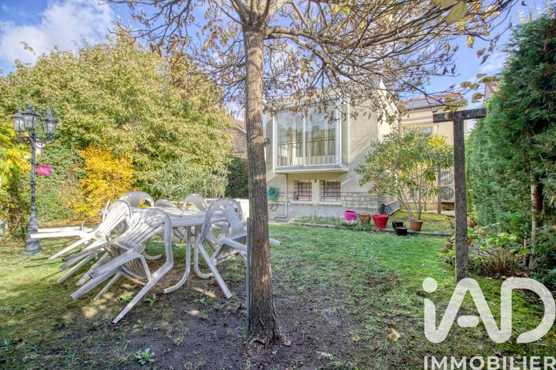 Maison - 93 m² - 4 pièces