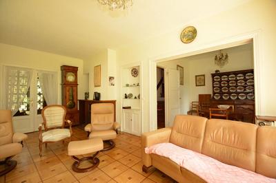 Maison - 140 m² - 7 pièces